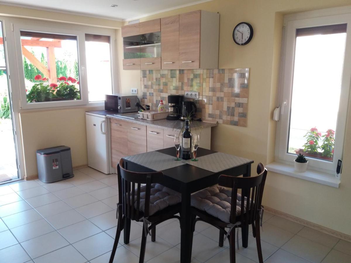 Hajas Familia Kiado Szobak Homestay