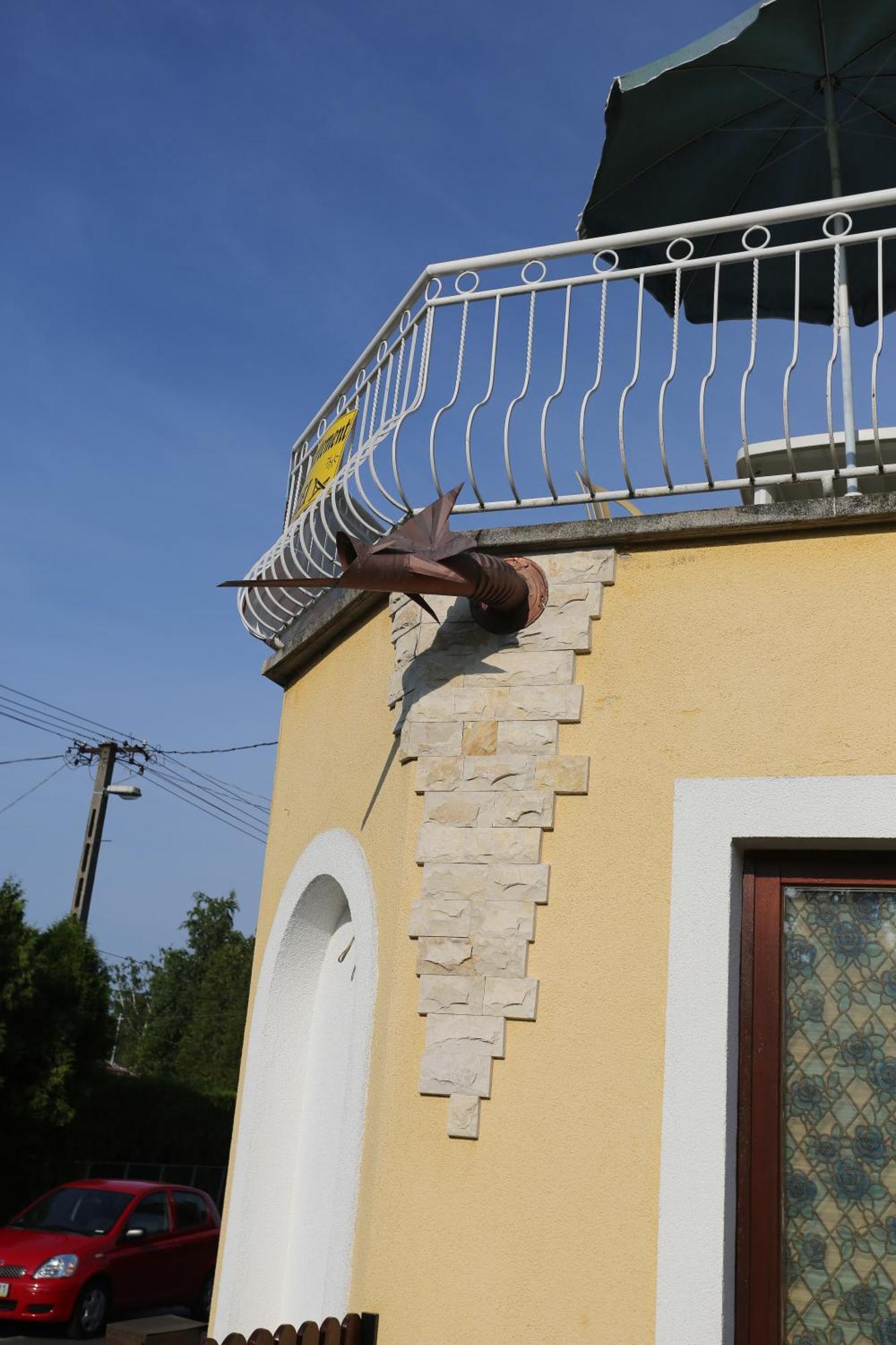 Hajas Familia Kiado Szobak Balatonmariafurdo